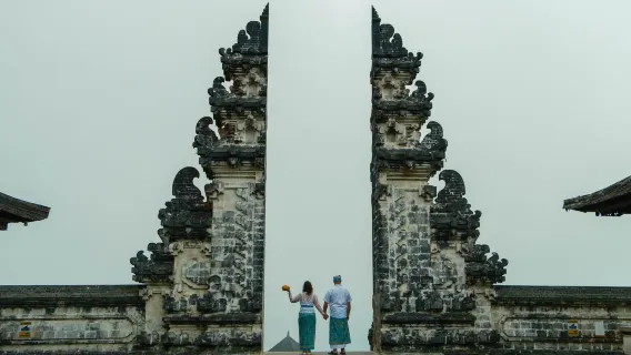 Bali Instagram Tour: Gates of Heaven, Water Palaces & Hidden Gems with Optional Lunch