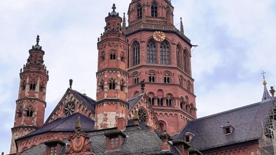 Frankfurt + Katedral Mainz + Sungai Rhein + Sanatorium Wiesbaden perjalanan satu hari