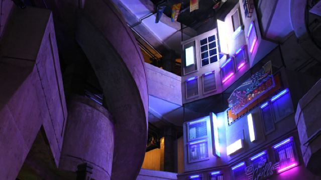 密室發燒友|沉浸式互動劇場 迷塔城1933《迷塔城•流浪紀元》星球科幻旅程遊玩＋隨行拍攝服務