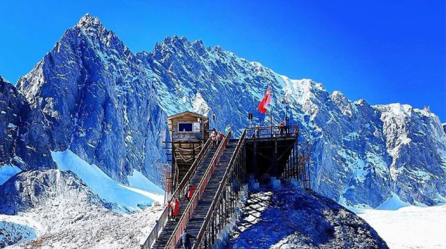 麗江玉龍雪山景區：大索道冰川公園一日遊（大索道搶票）日照金山