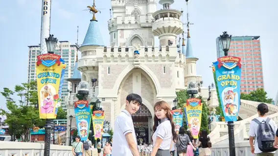 เช่าชุดนักเรียนเกาหลี ร้าน Gamsung School Uniform สาขาใหญ่ชัมซิล โซล