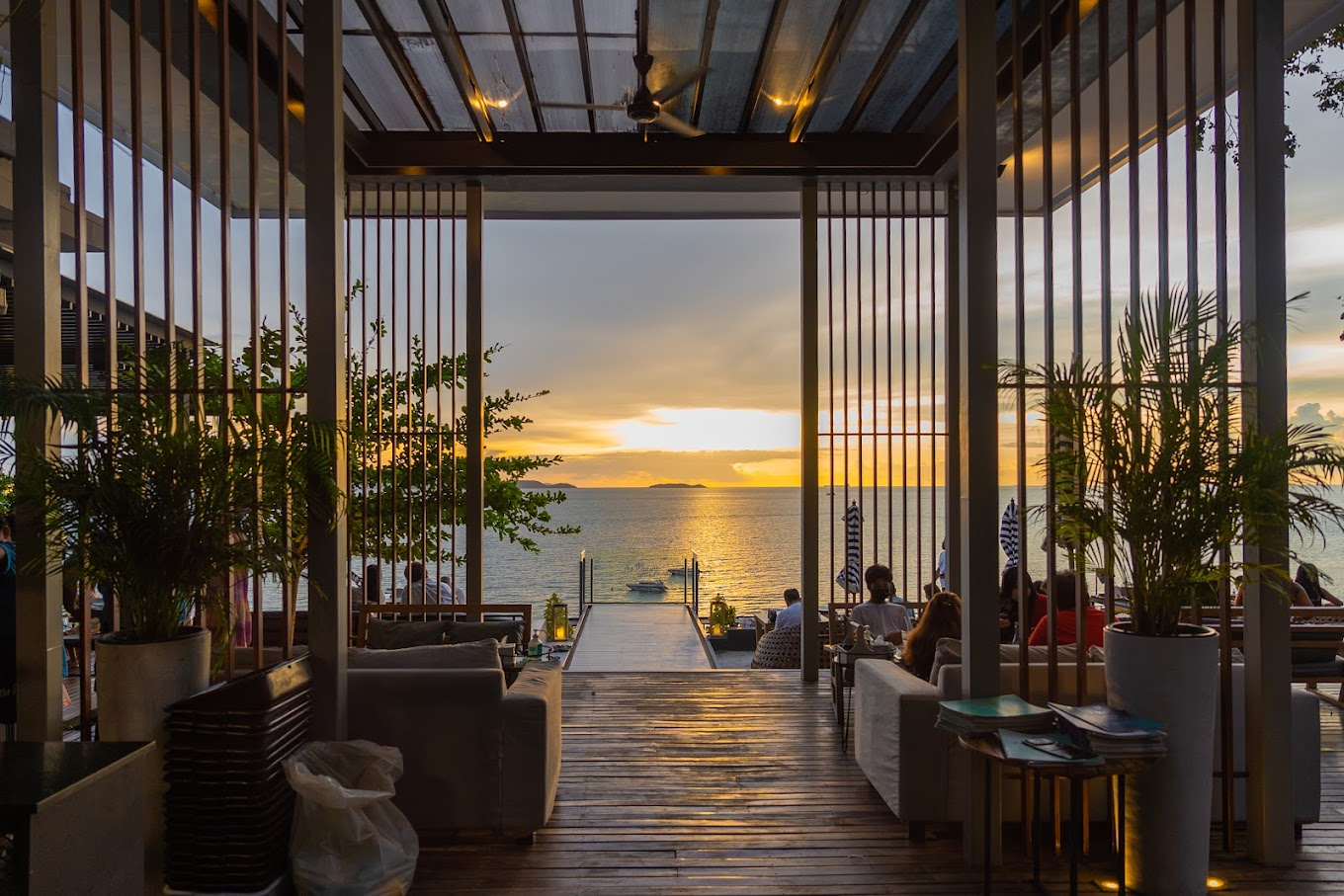 Thailand Pattaya Cliff Sunset Restaurant | Internet celebrity sea view | The Sky Gallery reservation service [Romantic Sunset | Bird's Nest booth | Optional pick-up]