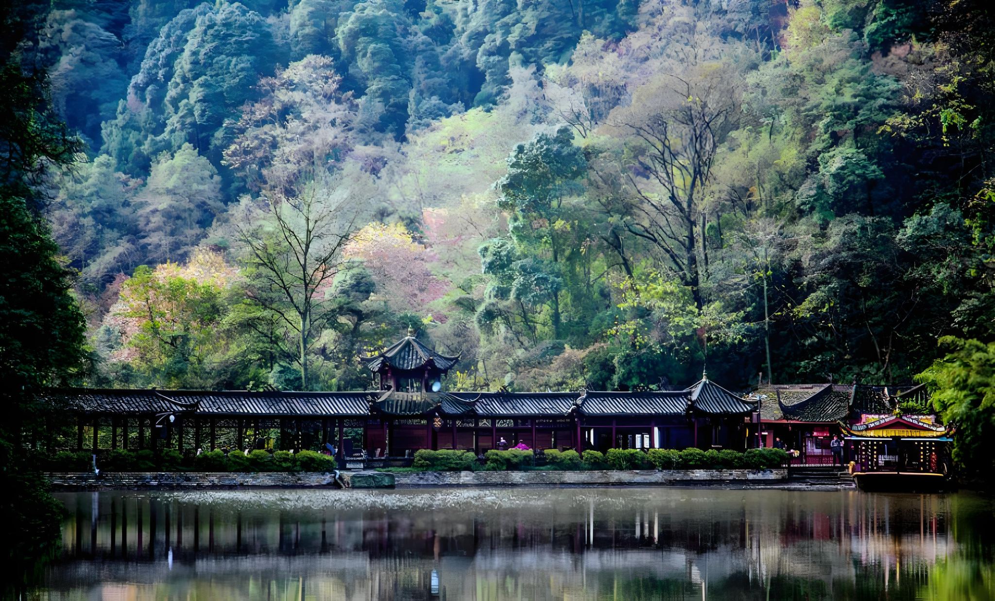 Departing from Chengdu: 1-Day Tour to Mount Qingcheng & Dujiangyan (Seek Taoism at Mount Qingcheng, Worship Water at Dujiangyan)