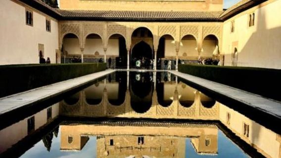 西班牙塞維利亞+阿爾罕布宮一日遊/行程可調-可代購入場門票