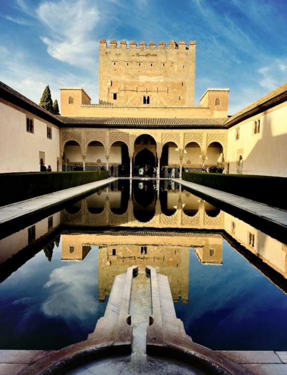 西班牙塞維利亞+阿爾罕布宮一日遊/行程可調-可代訂門票