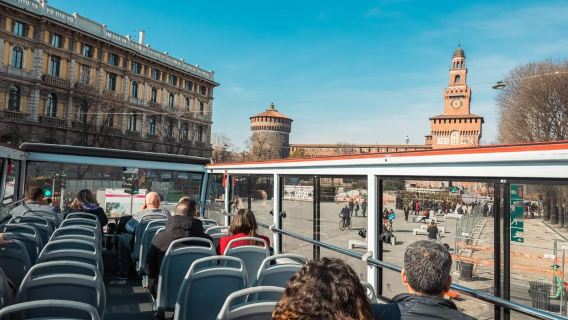 Milán: tour por el Duomo y las azoteas con autobús turístico opcional
