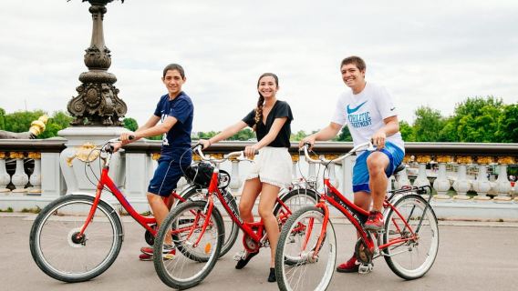 Highlights of Paris Bike Tour in English or Dutch