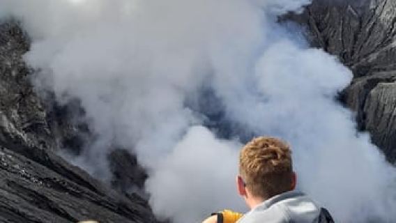 Start From Surabaya: Mount Bromo Sunrise Shared Guided Tour