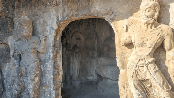 Xi'an : Excursion en train à grande vitesse au temple Shaolin et aux grottes de Longmen