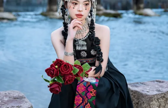 本溪Trip Moments【婚禮跟拍航拍街拍抓拍約拍/婚紗寫真/商業攝影攝像/翻譯】