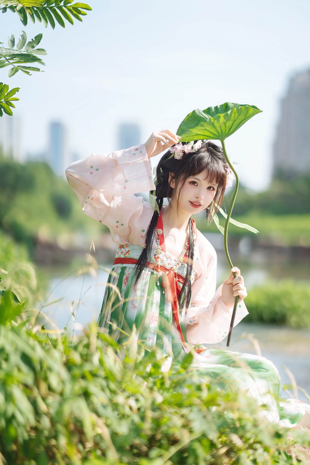 ถ่ายภาพท่องเที่ยว ดาร์ฮัน มูมิงกัน[บริการถ่ายภาพและถ่ายวิดีโอที่ทุ่งหญ้าซีลามู่เหรินและทุ่งหญ้าจีมู่ซื่อไท พร้อมบริการล่ามและไกด์ท้องถิ่น]