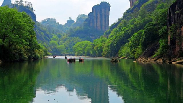 【春節官方竹筏入園】武夷山+九曲溪竹筏漂流+印象大紅袍一日遊