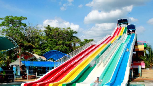 Bangkok Siam Amazing Park: giant wave pool + water and land attractions | kids and family zone
