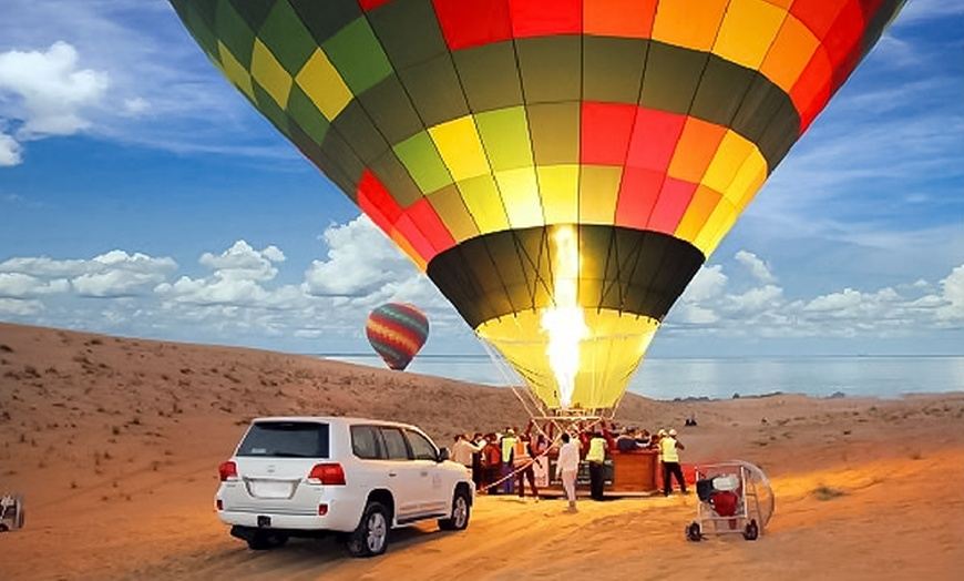 Dubai Hot Air Balloon with Sunrize Views of Desert +Breakfast+Falcon/Camel Ride/Dune Bashing Option