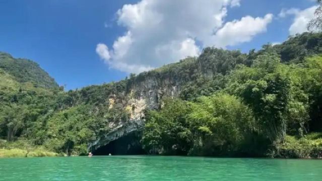 Baise Bama Birds Rock + Baimo Cave + Longevity Village Private Charter Day Tour (admission ticket not included)