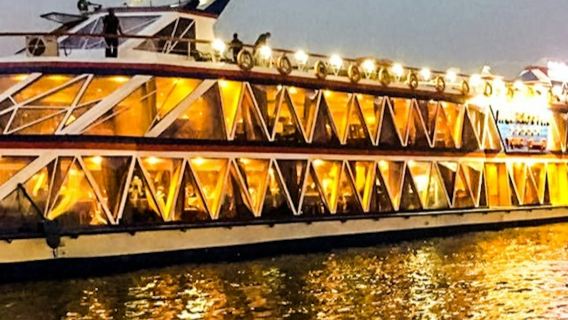 Cairo: crociera con cena sul Nilo + trasferimento + spettacolo di danza e musica