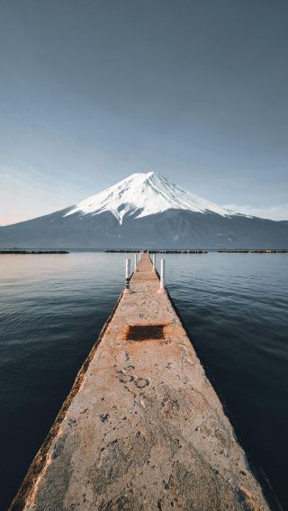1-day tour to Mount Fuji 5th station, Oshino Hakkai and outlet mall for small groups