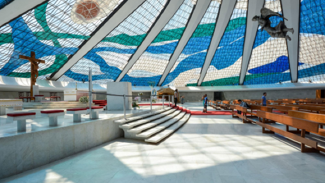 Tour di un giorno alla Cattedrale di Brasilia, Piazza dei Tre Poteri, Torre della TV, Parco Nazionale e Congresso Nazionale