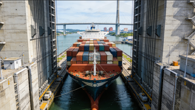 Servicio de coche privado con conductor ida y vuelta en Ciudad de Panamá | Canal Interoceánico + Esclusas de Colón con vistas panorámicas (entrada no incluida)