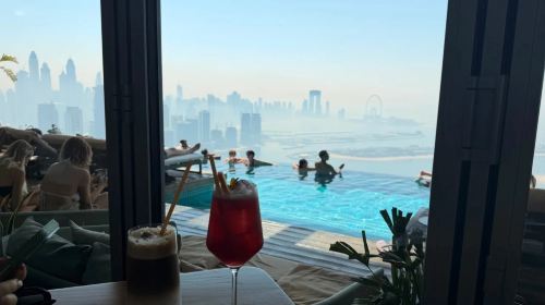 3 or 6-hour experience at Plaza Premium VIP lounge in Dubai International Airport (DXB) - Dubai 3