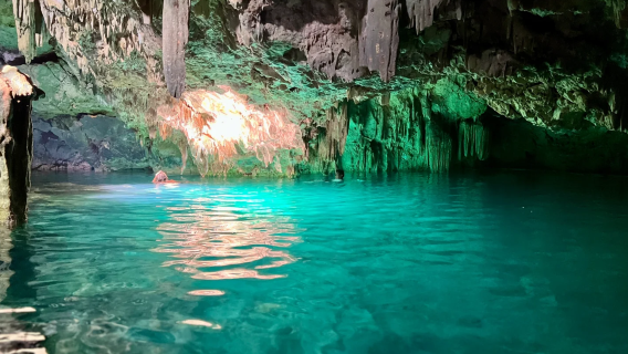 Komodo water cave 1-day tour: Ranko cave + Mirror fossil cave