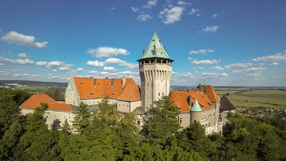 Bratislava ve Devin Kalesi Tam Gün Rehberli Tur / Bilet dahil değil