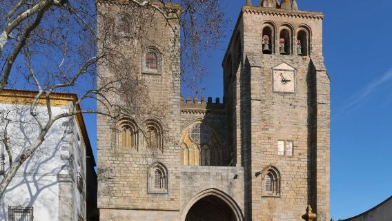 Evora self-guided audio walking tour (10 stops, approx. 2 hrs)