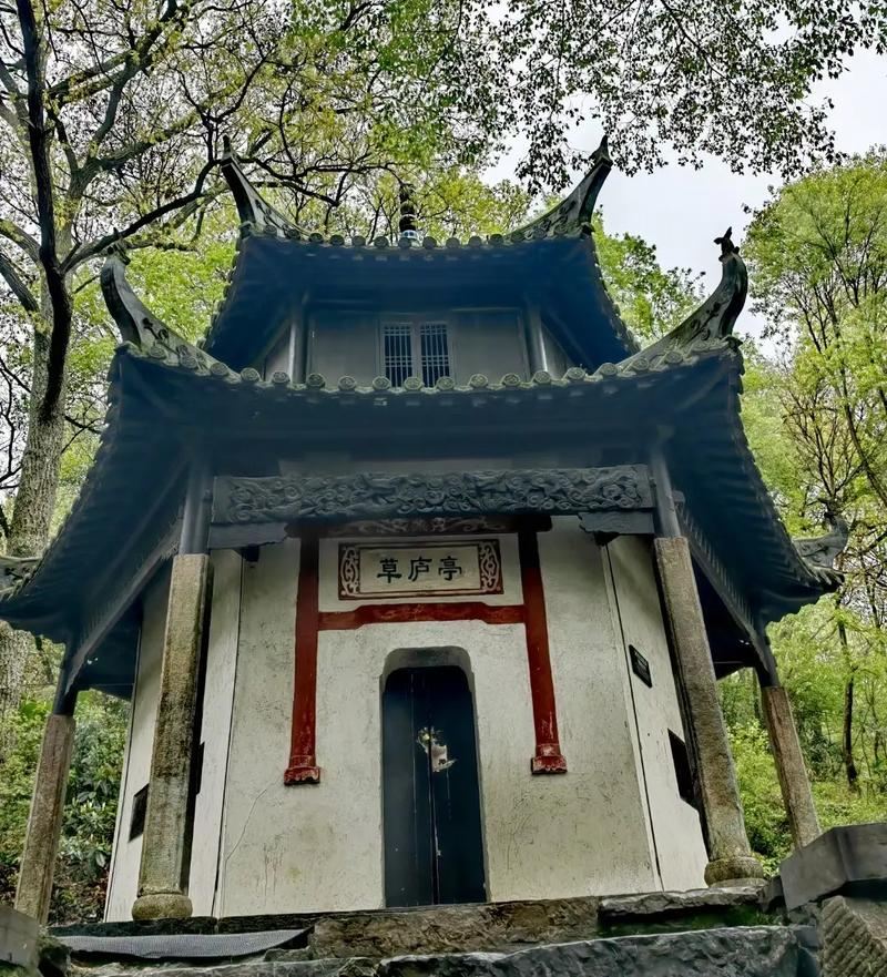 Xiangyang, Hubei: Ancient Longzhong + Xiangyang Ancient City + The City of Tang Dynasty + Guide/Customized Private Chartered Tour