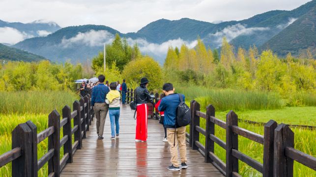 麗江瀘沽湖一日遊全景環湖+豬槽船遊湖+純玩無購物可選8人團