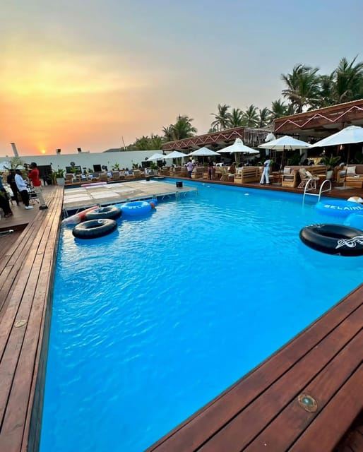 Accra Luxuriöses Stranderlebnis: Sonne, Sand, Ruhe und Mittagessen