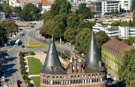 十小時穿越：中世紀漢薩與波羅的海畔