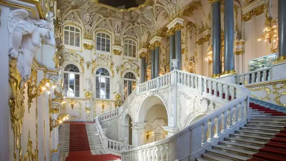 Tagesausflug mit Privattransfer in St. Petersbug, Russland (individuelle Reiseroute möglich, weitere Details beim Kundenservice erfragen)