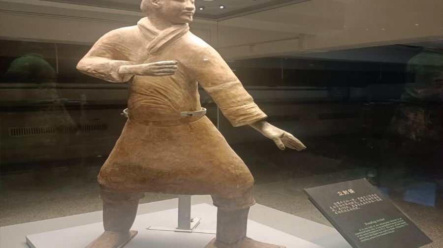 西安秦始皇帝陵博物院（兵馬俑）門票+輕奢小團人工講解【含門票丨2-12人小團丨可選場次丨資深老師講解