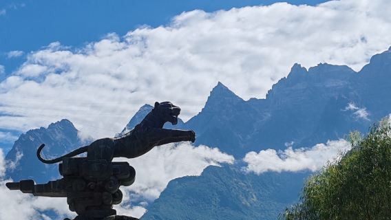 Day Excursion of Tiger Leaping Gorge, depart from Lijiang