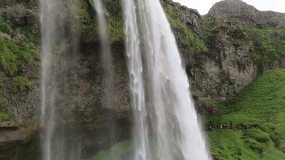 冰島雷克雅未克太陽之舟雕塑-天空温泉【專車出行-愜意舒適】