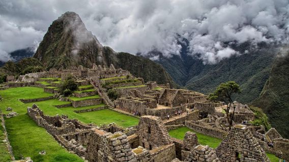 Peru Cusco round-trip group tour to Historic Sanctuary of Machu Picchu (includes admission ticket + bus ticket)
