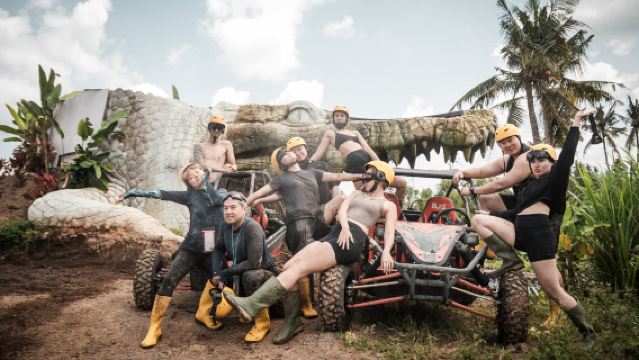 バリ島：プライベートバギーアドベンチャー体験