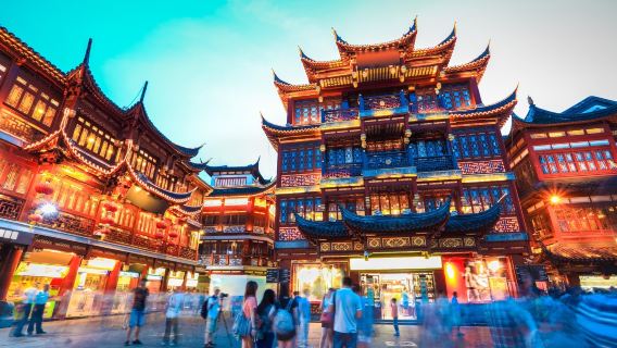Shanghai Private Group Day Tour: Yu Garden + Nanjing Road + Tianzifang + The Bund (Including Cruise Experience)