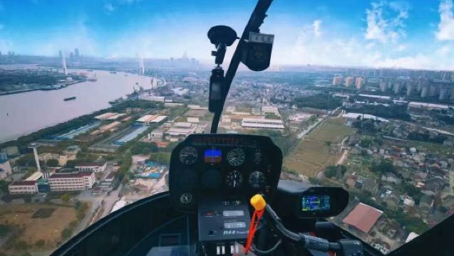 Shanghai: Erlebnis im Nebel-Hubschrauberflugzentrum (Standort Minhang) (Professionelle Sicherheitsgarantie + Hubschrauberflugerlebnis + Perspektive aus der Höhe + einzigartiges Abenteuer)