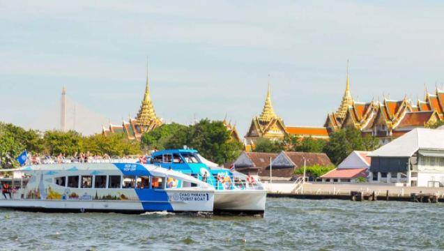 Bangkok Chao Phraya River hop-on hop-off catamaran day pass | Unlimited rides | Departures every 15-30 min | Self-guided tour of attractions along the Chao Phraya River