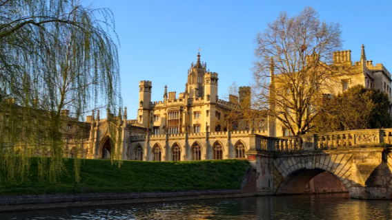英國倫敦深度徒步遊牛津城或劍橋深度徒步中文真人導覽（專業導覽老師包場或拼場導覽2-8小時可選）