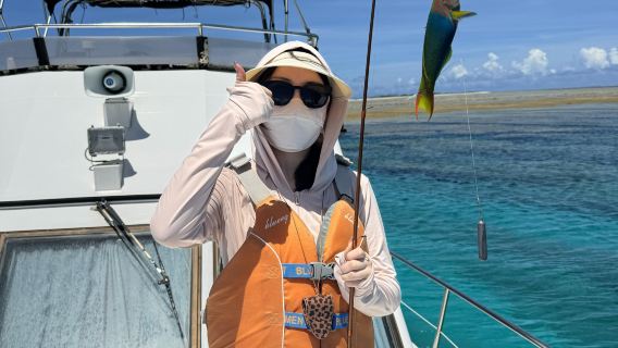 Beihai Weizhou island sea fishing/speedboating tour/family-friendly interaction/pure sea fishing/private or shared boat options