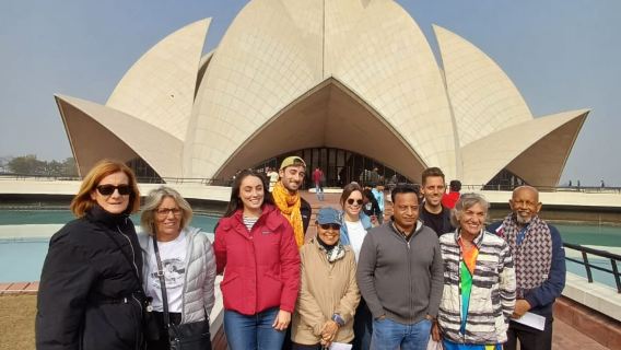 Same Day New & Old Delhi Tour – Red Fort, India Gate & Qutub Minar