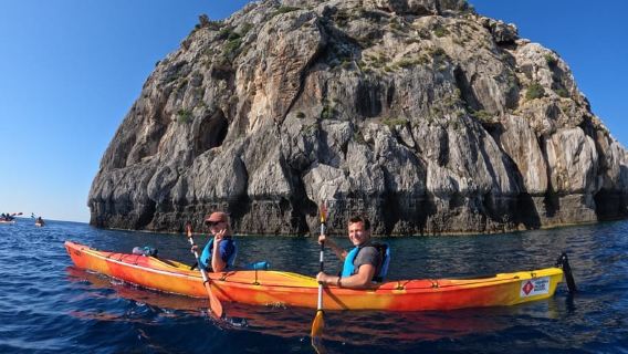 ロードス島：海賊を探る3時間カヤックディスカバリーツアー