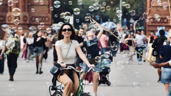 Explore Barcelona by Bike & Photo Shooting