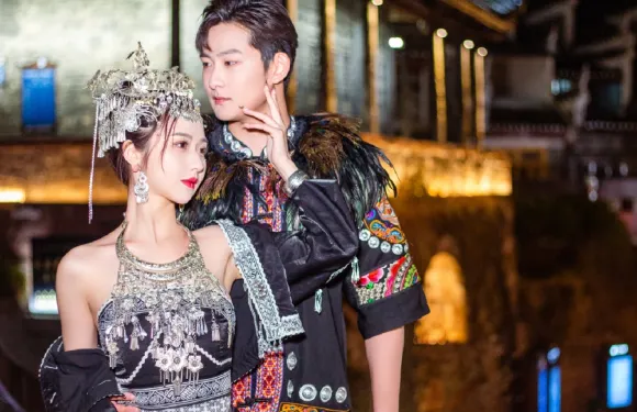 懷化旅拍【婚禮跟拍 街拍 抓拍 航拍 攝影錄影/多語言翻譯/底片全送/動作指導】