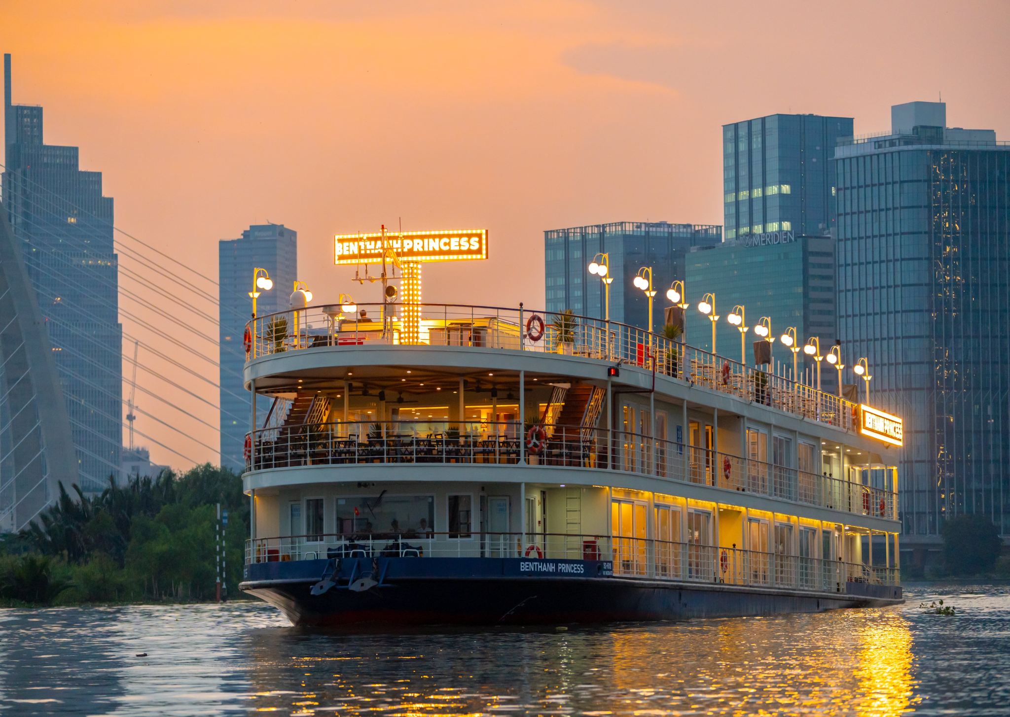 Ben Thanh Princess Luxurious Dining Cruise in Ho Chi Minh City