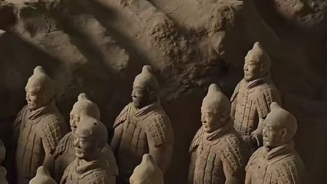 Xi'an Emperor Qinshihuang's Mausoleum Site Museum + Terracotta Warrior Making Experience - English Join-in Tour Including Guide + Admission Ticket