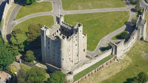 Rochester, Dover Castle and the White Cliffs: Day Trip from London