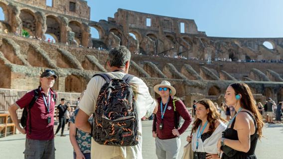 Roma: Acceso a la Arena de Gladiadores del Coliseo de Roma y Tour por el Foro Romano